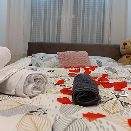 Apartman "Airplane" SJJ Exteriör bild